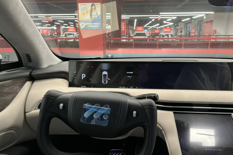 智己汽车 智己LS7 2024款 90kWh Max Elite后驱版中控内饰7006