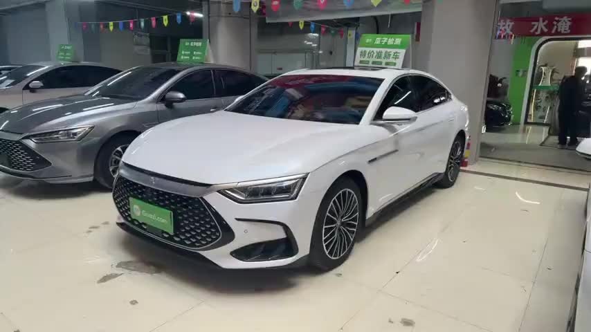 比亚迪 汉 2022款 DM-i 121KM 尊享型实拍1