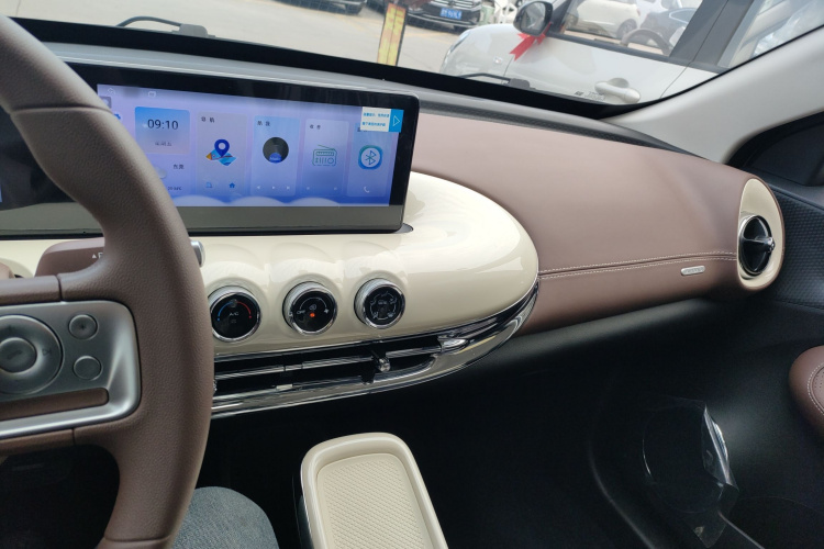 五菱汽车 五菱缤果 2025款 333km 悦享款中控内饰12