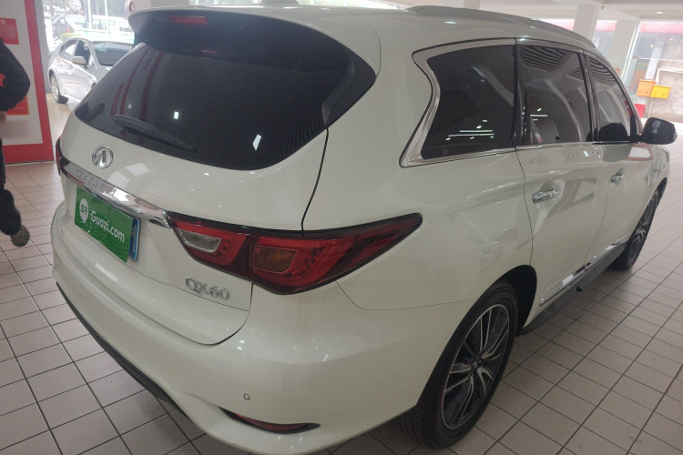 英菲尼迪QX60(进口) 2016款 2.5 S/C Hybrid 两驱卓越版 国V车身外观7