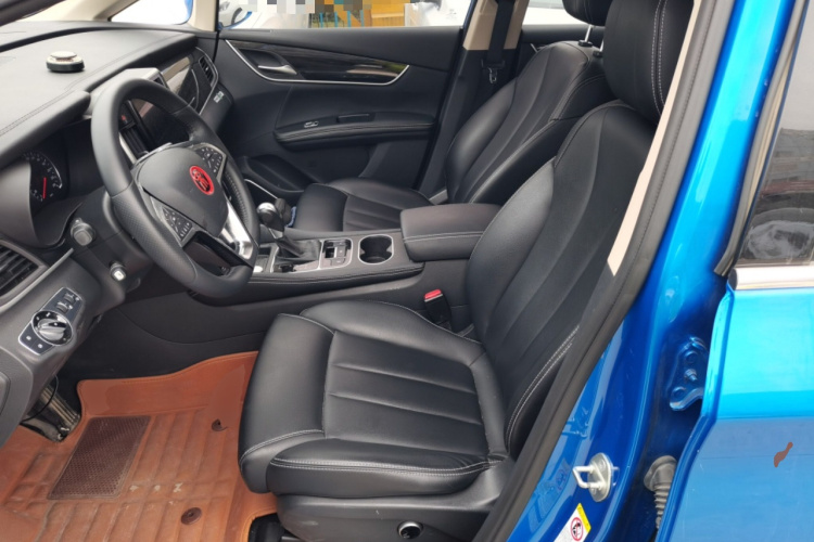 比亚迪 宋MAX 2017款 1.5T 自动智联尊贵型 7座中控内饰19