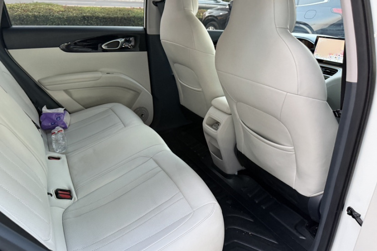 吉利银河 星愿 2025款 310km 青春版中控内饰7006