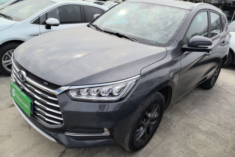 比亚迪 宋 2021款 经典版 1.5T 自动精英型车身外观4