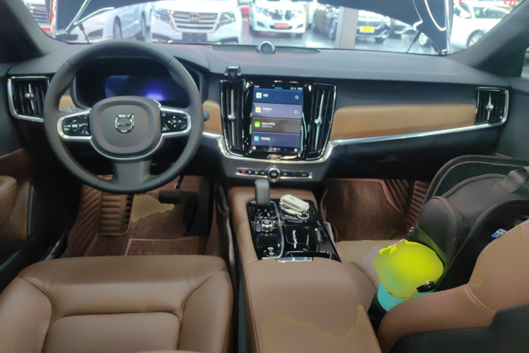 沃尔沃S90新能源 2024款 插电式混动 四驱长续航智逸豪华版中控内饰12