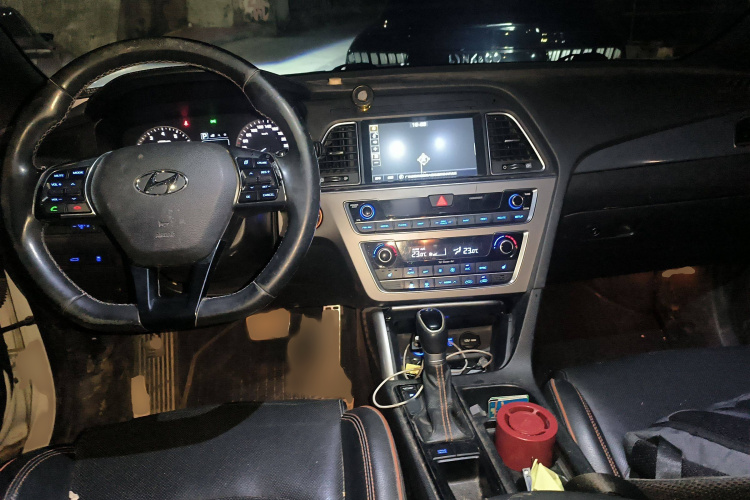 现代 索纳塔 2015款 1.6T GLS智能型中控内饰7002