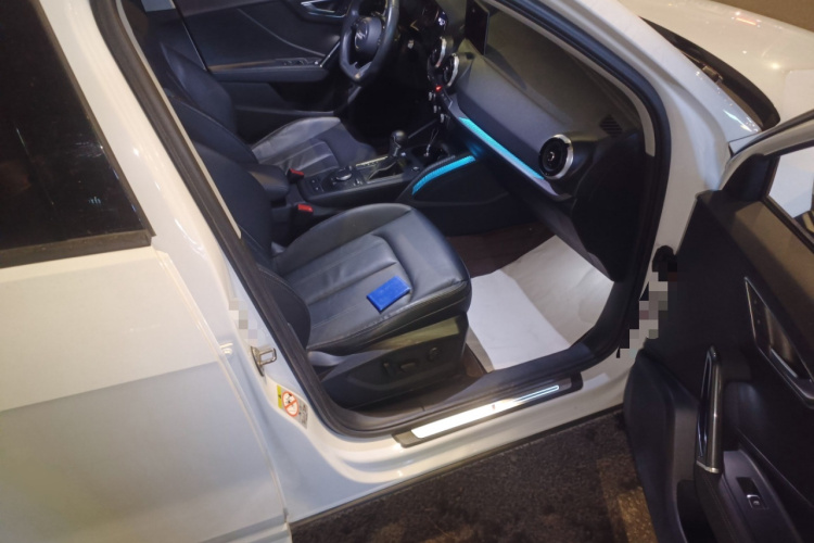 奥迪Q2L 2022款 35 TFSI 时尚动感型局部细节9005