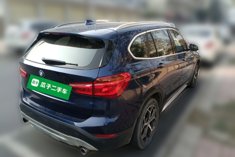 宝马X1 2016款 sDrive18Li 豪华型车身外观7