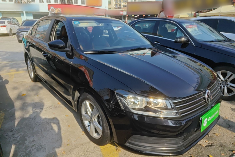 大众 朗逸 2017款 1.6L 自动风尚版车身外观3