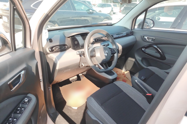 零跑汽车 零跑T03 2021款 400轻享版 三元锂中控内饰19