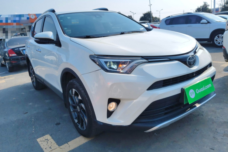 丰田 RAV4荣放 2016款 2.5L 自动四驱尊贵版车身外观6002