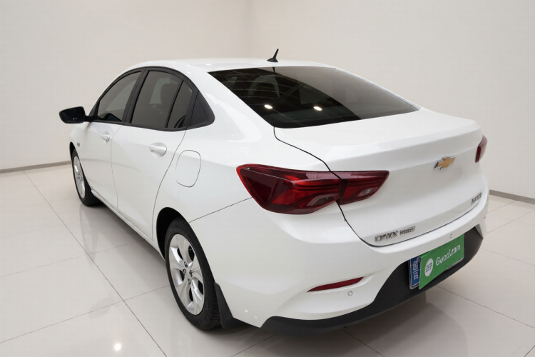 雪佛兰 科沃兹 2020款 325T 自动欣悦版车身外观5