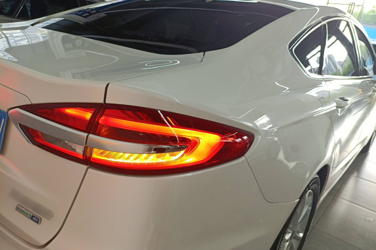 福特 蒙迪欧 2020款 EcoBoost 180 时尚型车身外观6006