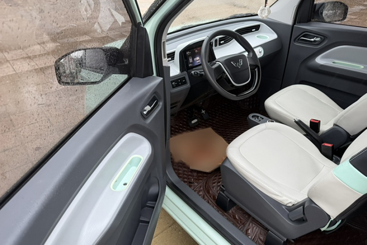 五菱汽车 宏光MINIEV 2021款 马卡龙夹心款 170km 三元锂中控内饰7006