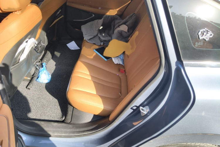 小鹏P5 2021款 460E中控内饰7004