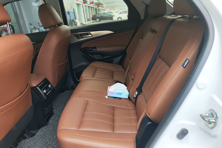 长安CS95 2017款 2.0T 四驱智驭版中控内饰21