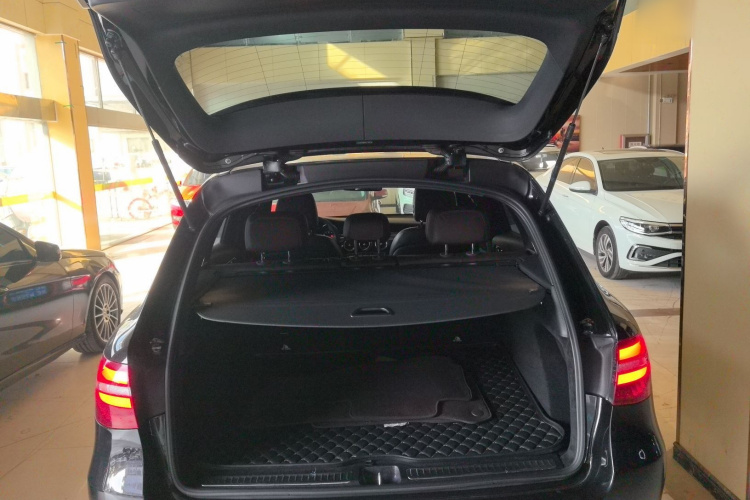 奔驰GLC 2017款 GLC 260 4MATIC 动感型机舱底盘23