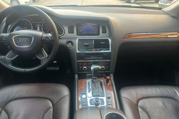 奥迪Q7 2014款 35 TDI 运动型中控内饰7003