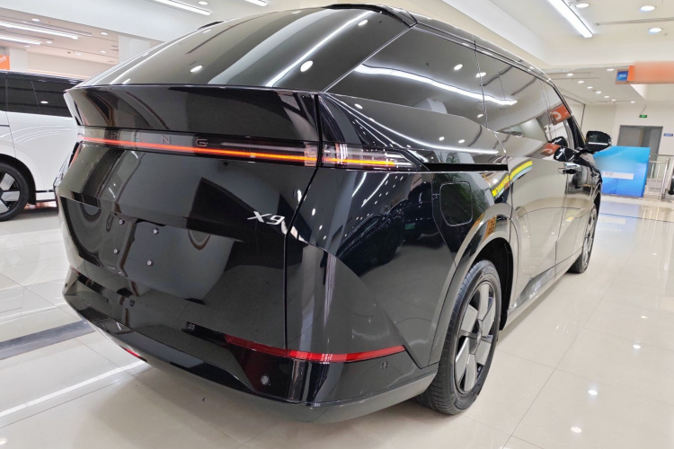 小鹏X9 2024款 702超长续航Pro车身外观7