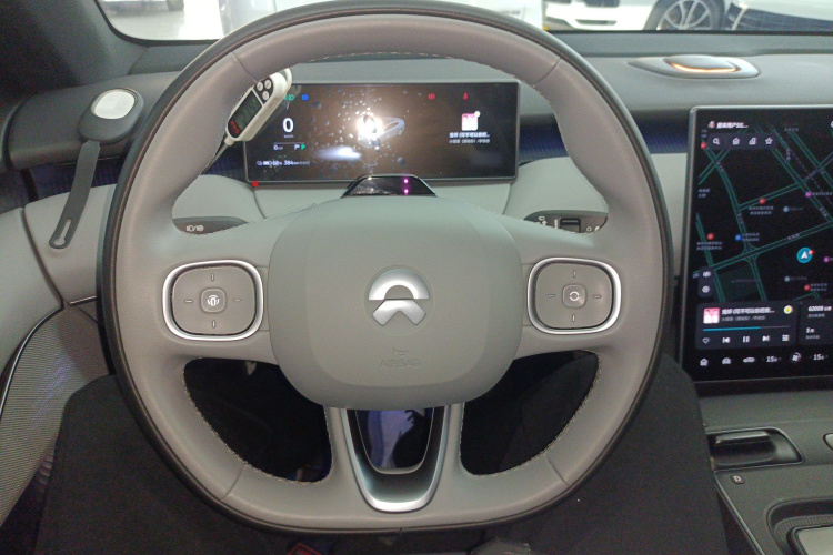 蔚来ET5 2024款 75kWh中控内饰13