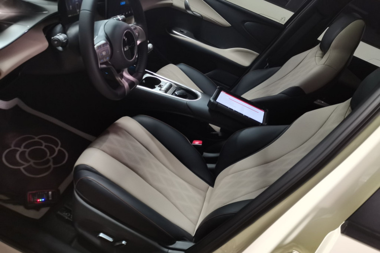 比亚迪 海豚 2023款 420km 时尚版局部细节19