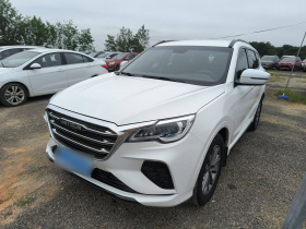 捷途X70 2020款 1.5T 手动畅行版 7座