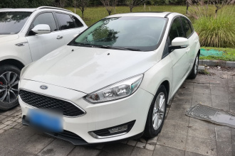 福特 福克斯 2015款 两厢 1.6L 自动风尚型