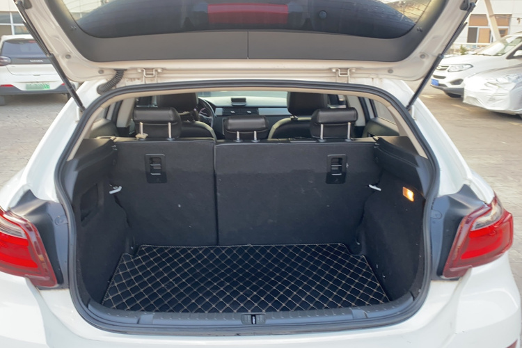 观致3 2017款 都市SUV 1.6T 自动致悦型局部细节23