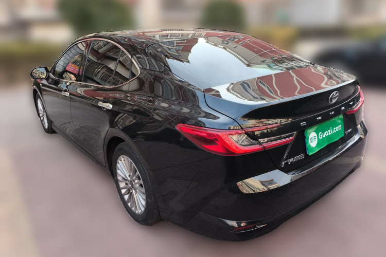 丰田 凯美瑞 2024款 双擎 2.0HGVP 豪华版车身外观5