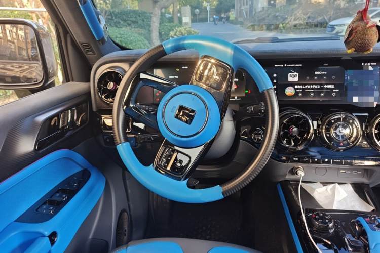 超境汽车 共创坦克300 2023款 2.0T 赛博骑士中控内饰13