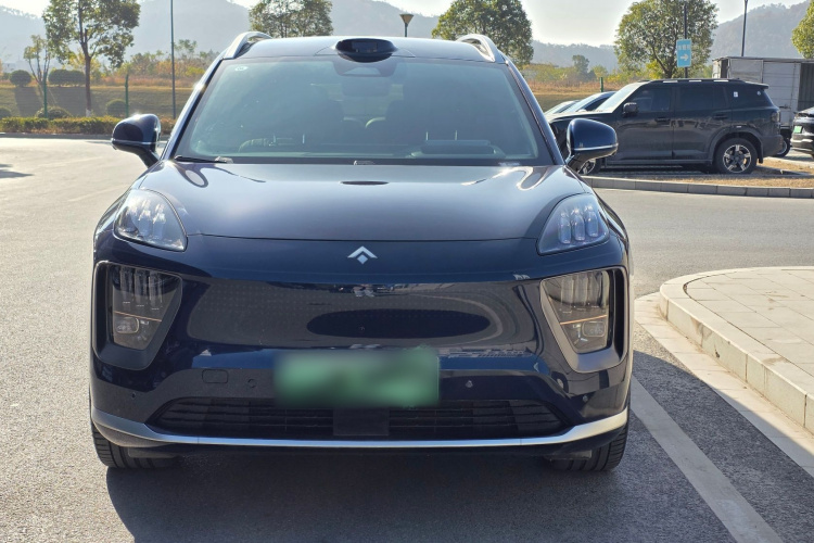 昊铂HL 2025款 700 Ultra六座四驱激光雷达版车身外观6009