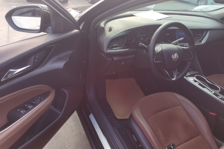 别克 君威 2023款 552T 智享型中控内饰20