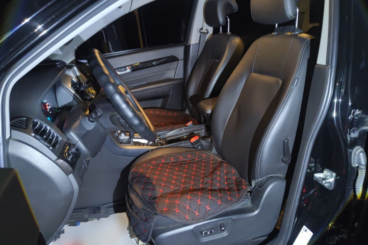 雪佛兰 科帕奇 2014款 2.4L 四驱旗舰版 7座中控内饰19