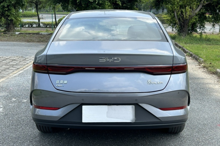 比亚迪 秦PLUS 2025款 DM-i 智驾版 55KM领先型车身外观6004