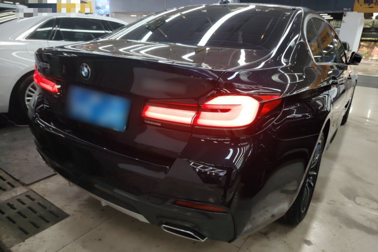 宝马5系 2022款 改款二 525Li M运动套装车身外观6005