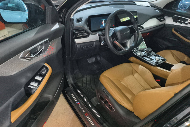 北京汽车 北京X7 2020款 1.5TD DCT致领版中控内饰20