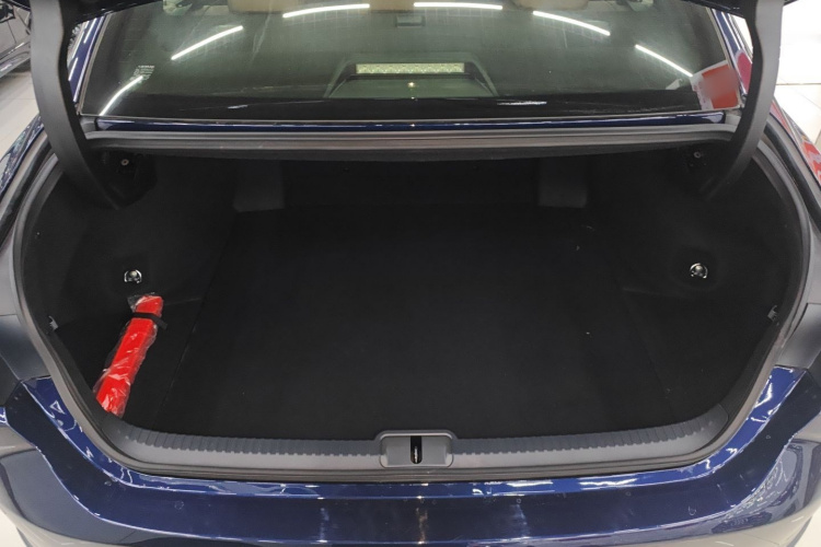 雷克萨斯ES 2025款 200 臻享版局部细节23