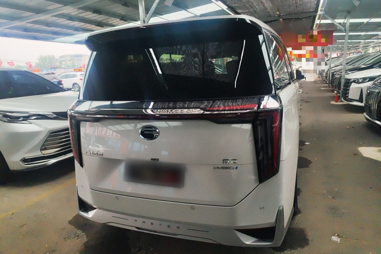 广汽传祺 传祺M8 2023款 宗师系列 双擎 至尊版车身外观6005