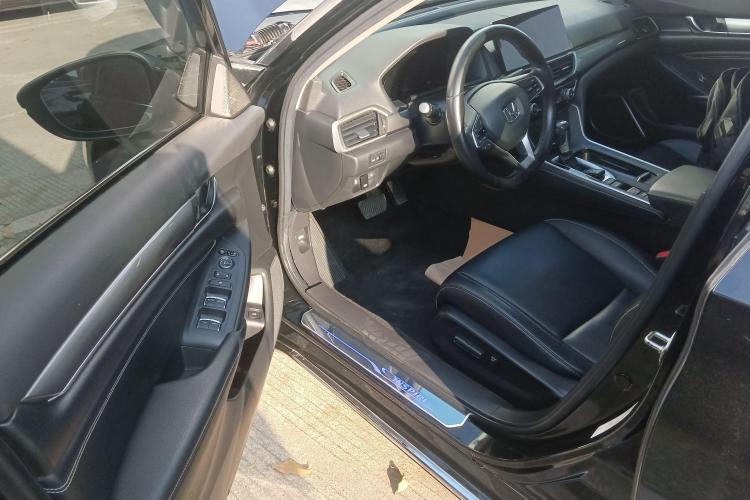 本田 英仕派 2019款 260TURBO 精致版 国VI中控内饰20