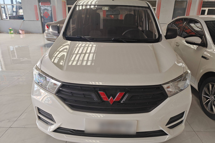 五菱汽车 五菱宏光 2019款 1.5L S基本型国VI LAR车身外观6001