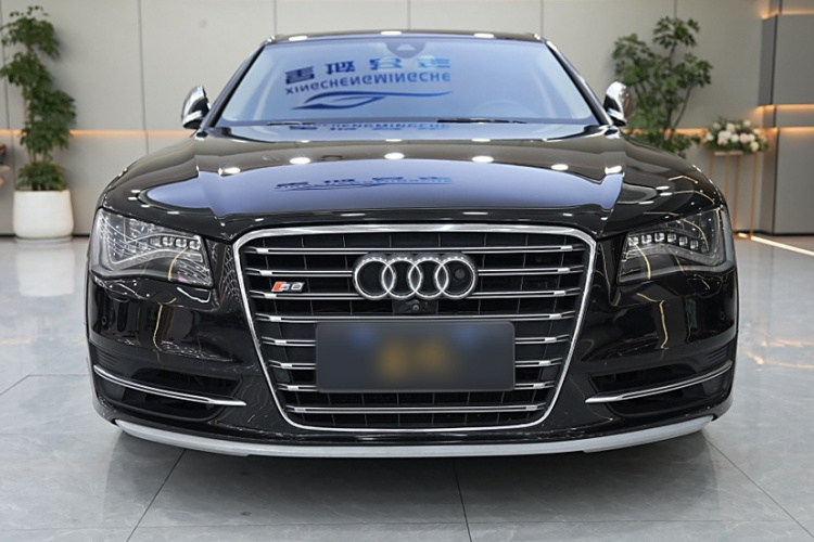 奥迪S8 2013款 S8 4.0TFSI quattro车身外观6004