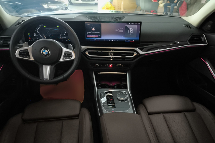 宝马3系 2024款 325Li M运动曜夜套装中控内饰7002