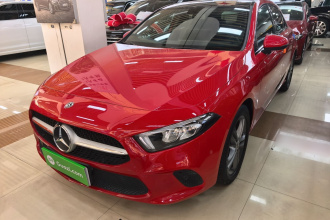 奔驰A级(进口) 2019款 A 200 动感型