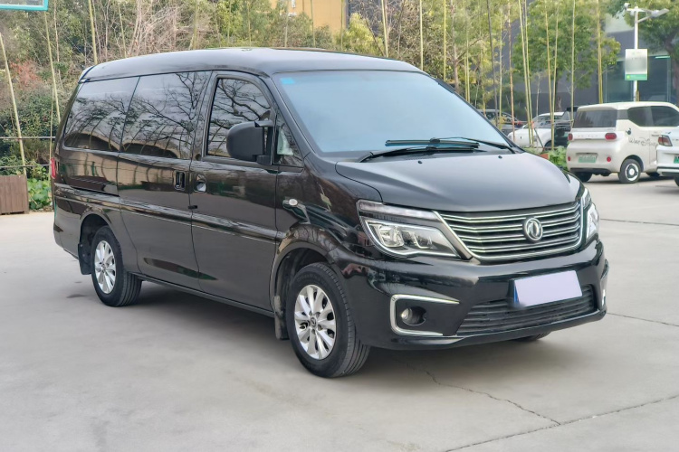 东风风行 菱智 2019款 M5L 1.6L 7座豪华型 国VI车身外观6008