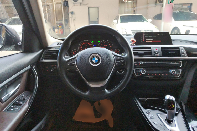 宝马3系 2018款 320Li 时尚型局部细节13