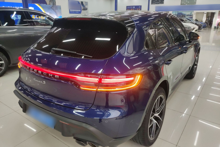 保时捷 2022款 Macan 2.0T车身外观7
