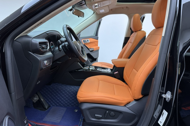 福特 探险者 2020款 EcoBoost 285 后驱风尚版 6座局部细节19