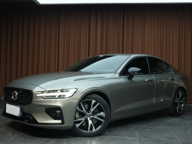 沃尔沃S60 2021款 T5 智雅运动版