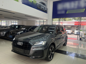 奥迪Q7 2020款 45 TFSI quattro S line运动限量版