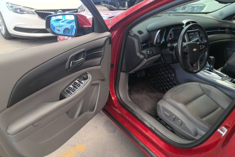 雪佛兰 迈锐宝 2014款 2.0L 自动豪华版中控内饰20