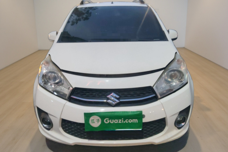 铃木 奥拓 2013款 1.0L 自动豪华型车身外观2